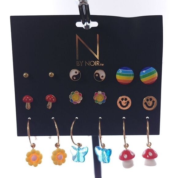N by nOir Jewerly Multi Pack Earrings Floral Butterfly Mushroom - Picture 1 of 5
